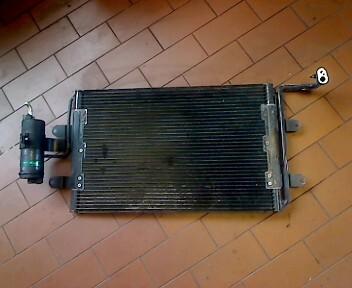 Foto: KONDENSATOR KLIMAANLAGE eines VW Golf 1.4