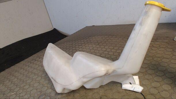 Foto: SCHEIBENWASCHBEHÄLTER eines Opel Zafira 1.6