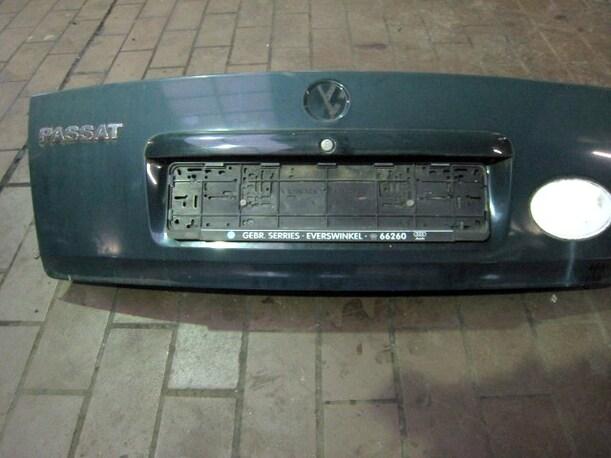 Foto: HECKKLAPPE / HECKDECKEL eines VW Passat 1.6