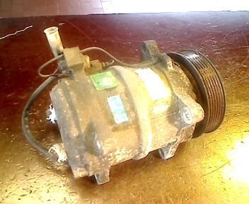 Foto: KOMPRESSOR KLIMAANLAGE eines Volvo 850 2.5-10V