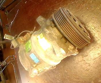Foto: KOMPRESSOR KLIMAANLAGE eines Volvo 850 2.5-10V