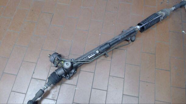 Foto: SERVOLENKUNG eines VW Passat 2.8 V6 4Motion