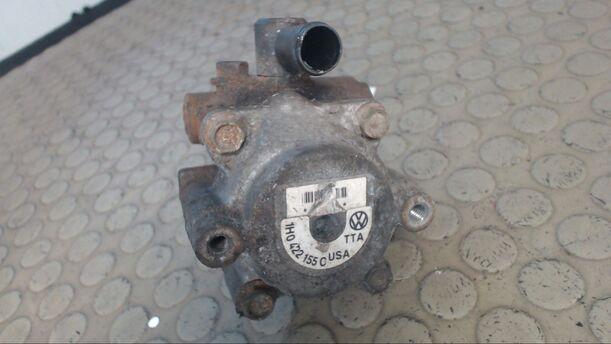 Foto: LENKGETRIEBEPUMPE eines VW Passat Variant 1.8