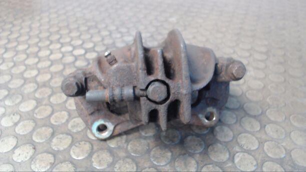 Foto: BREMSSATTEL VORNE LINKS eines Mitsubishi Carisma GDI