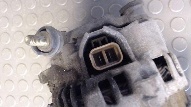 Foto: LICHTMASCHINE eines Mazda 626 1.9i