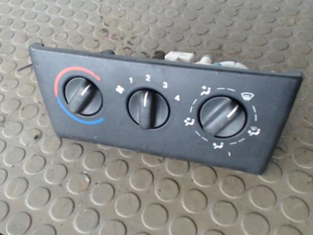 Foto: HEIZUNGSBETÄTIGUNG eines Opel Vectra 1.6 CD