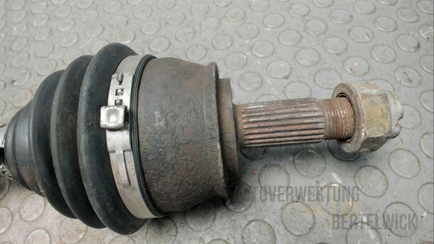 Foto: ANTRIEBSWELLE LINKS eines Alfa Romeo 156 1.6 16V Twin Spark