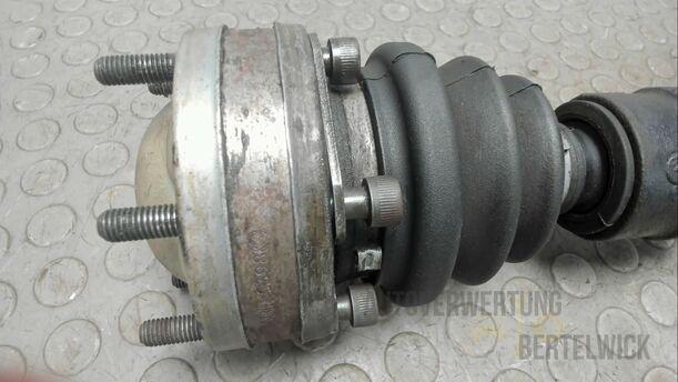 Foto: ANTRIEBSWELLE LINKS eines Alfa Romeo 156 1.6 16V Twin Spark