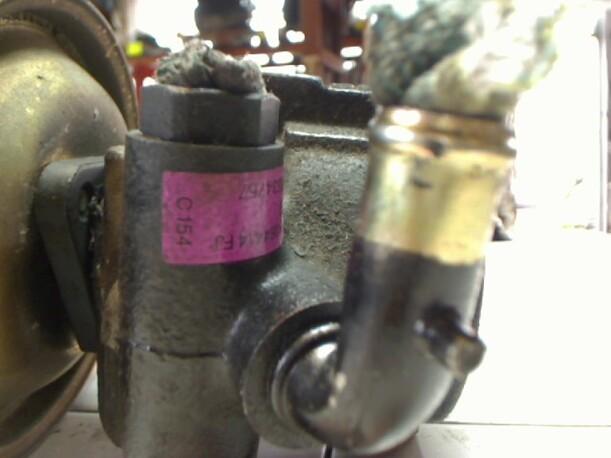 Foto: LENKGETRIEBEPUMPE eines Alfa Romeo 156 1.6 16V Twin Spark