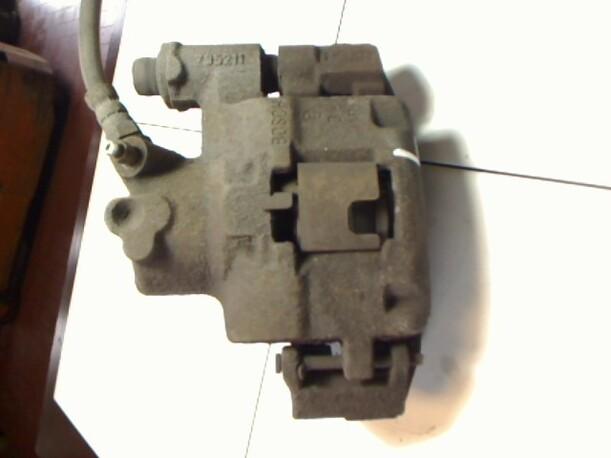 Foto: BREMSSATTELVORN LINKS eines Fiat Punto 1.2 8V