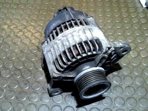 Foto: LICHTMASCHINE eines Alfa Romeo 146 1.6 Combispace