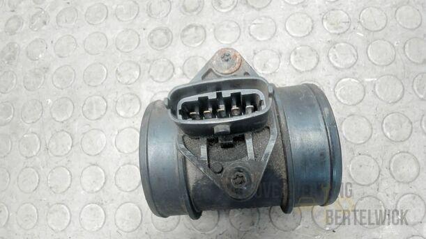 Foto: LUFTMASSENMESSER BOSCH eines Alfa Romeo 146 1.6 Club