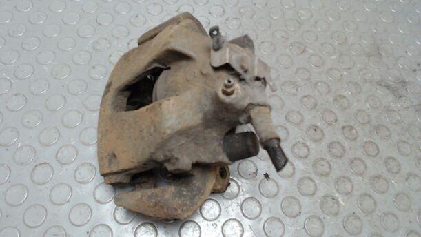 Foto: BREMSSATTEL  VORNE  LINKS eines Fiat Multipla JTD 105