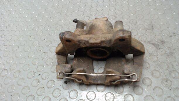 Foto: BREMSSATTEL  VORNE  LINKS eines Fiat Multipla JTD 105