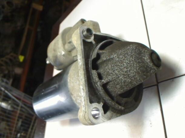 Foto: ANLASSER / STARTER BOSCH eines Fiat Multipla JTD 105