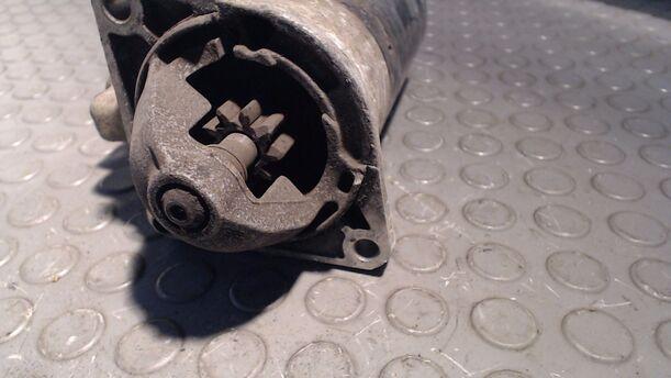 Foto: ANLASSER / STARTER BOSCH eines Fiat Multipla JTD 105