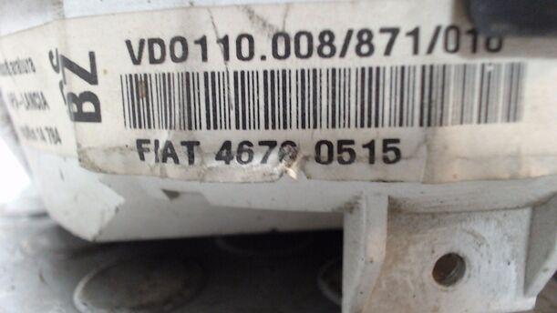 Foto: TACHOEINHEIT eines Fiat Multipla JTD 105
