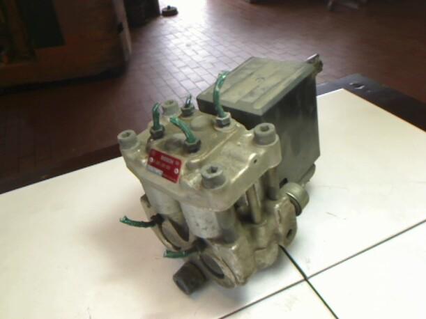 Foto: HAUPTBREMSAGGREGAT ABS eines Renault Espace