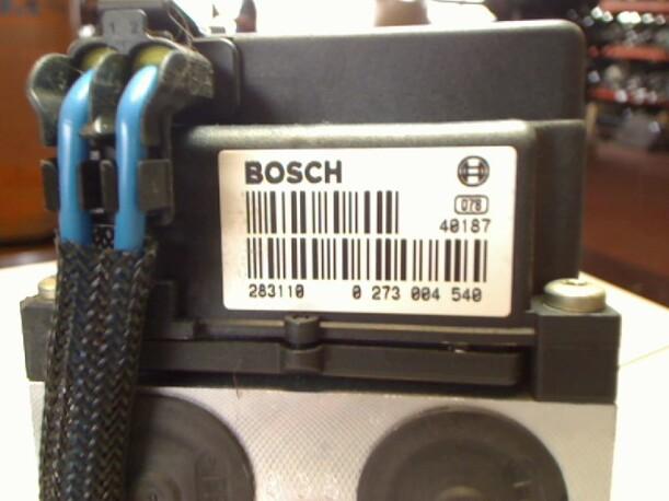 Foto: HAUPTBREMSAGGREGAT ABS eines Nissan Micra 1.0