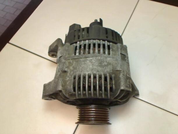 Foto: LICHTMASCHINE eines Renault Laguna 1.8