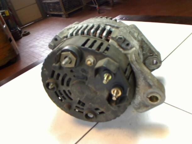 Foto: LICHTMASCHINE eines Renault Laguna 1.8