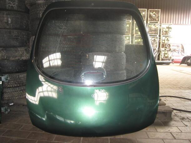 Foto: HECKKLAPPE / HECKDECKEL eines Hyundai Coupe 2.0
