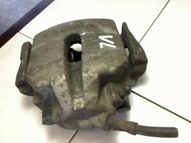 Foto: BREMSSATTEL VORN LINKS eines BMW 523i