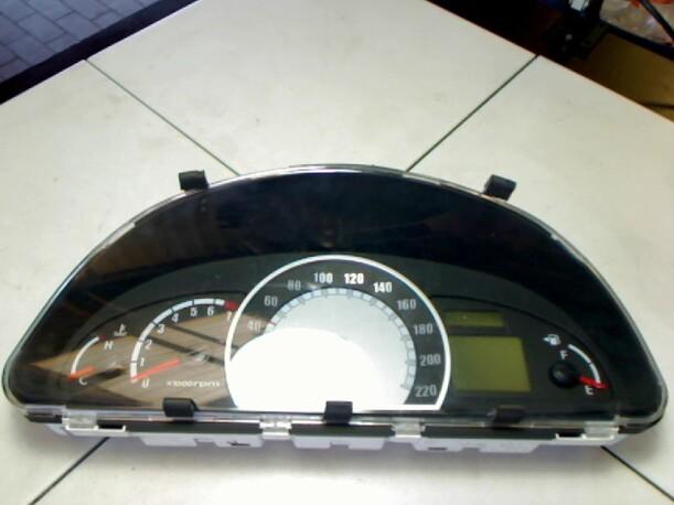 Foto: TACHOEINHEIT eines Hyundai Matrix 1.6