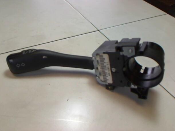 Foto: BLINKSCHALTER/KOMBISCHALTER eines Seat Toledo 1.6