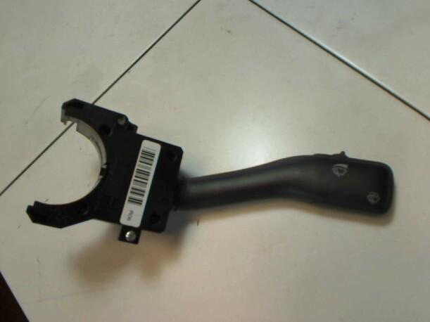 Foto: SCHEIBENWISCHERSCHALTER eines Seat Toledo 1.6