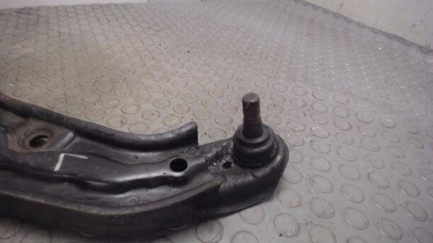 Foto: QUERLENKER VORN LINKS eines Nissan Almera 1.4