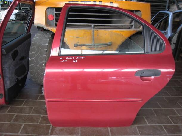 Foto: TÜR HINTEN LINKS eines Ford Mondeo
