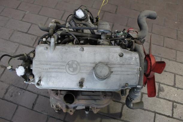 Foto: MOTOR 16 4V (Teileträger) eines BMW 315