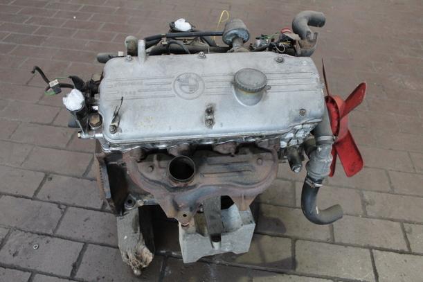 Foto: MOTOR 16 4V (Teileträger) eines BMW 315