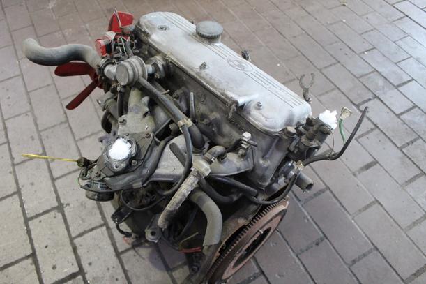 Foto: MOTOR 16 4V (Teileträger) eines BMW 315