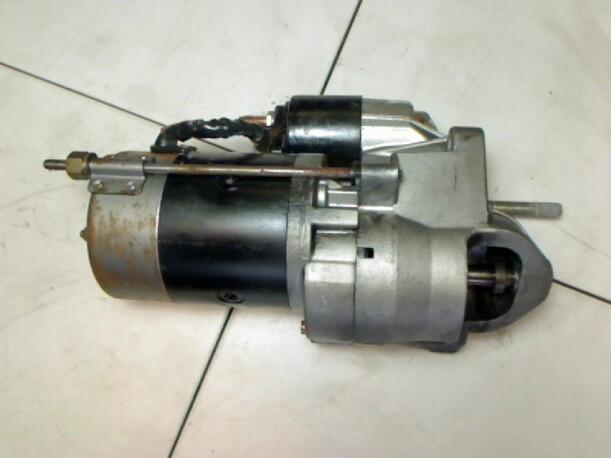 Foto: ANLASSER / STARTER eines Renault Laguna Grandtour 2.2 D