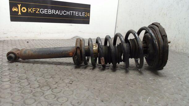 Foto: FEDERBEIN VORN LINKS eines Nissan Primera Traveller 1.8