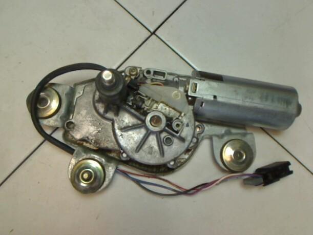 Foto: SCHEIBENWISCHERMOTOR HINTEN eines Ford Mondeo 16V