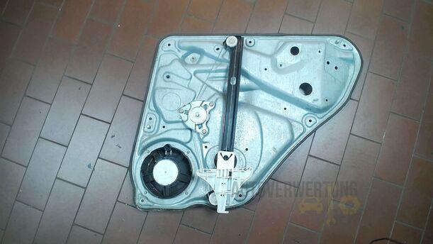 Foto: FENSTERHEBER ELEKTRISCH HINTEN LINKS eines VW Passat Variant 1.9 TDI