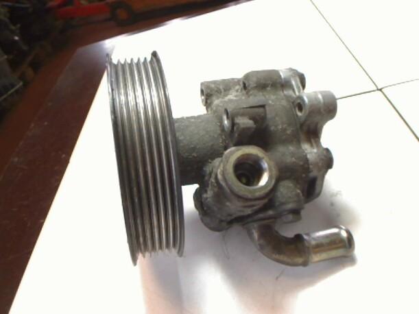 Foto: LENKGETRIEBEPUMPE eines Seat Leon 1.9 TDI