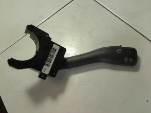 Foto: KOMBISCHALTER R eines Seat Leon 1.9 TDI