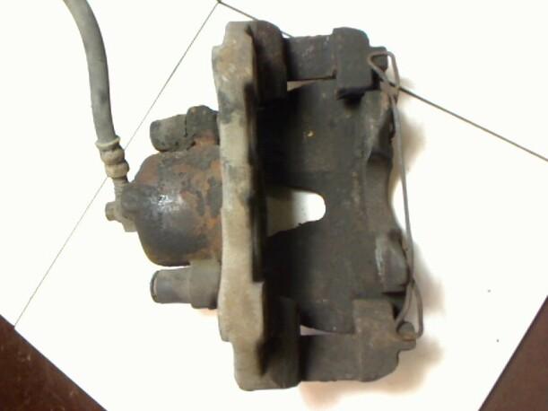 Foto: BREMSSATTEL VORN RECHTS eines Opel Astra 2.0 DTI Caravan