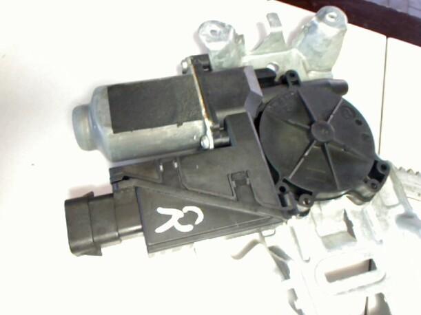 Foto: FENSTERHEBER ELEKTR. VORN RECHTS (2/3-TÜRER) eines Opel Corsa 1.2 16V