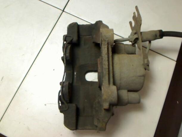 Foto: BREMSSATTEL VORN RECHTS eines Audi A6 2.4