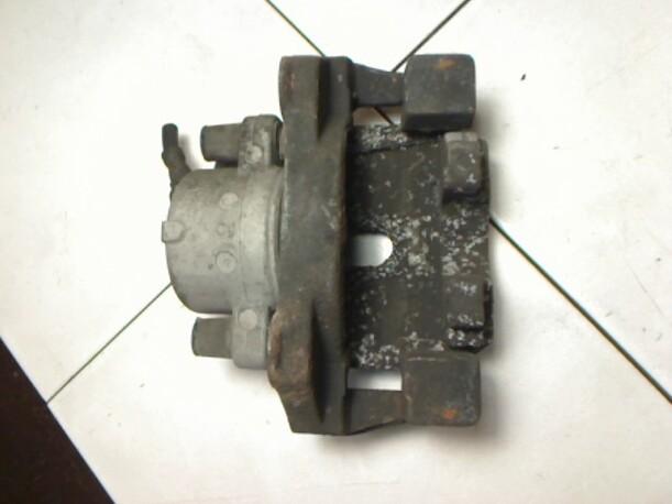 Foto: BREMSSATTEL VORN LINKS eines BMW 520i