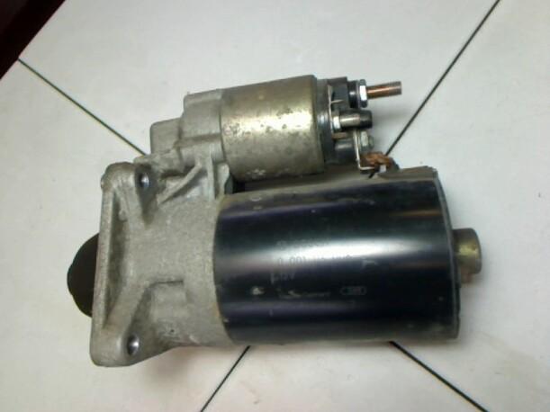 Foto: ANLASSER / STARTER BOSCH eines Fiat Punto 55