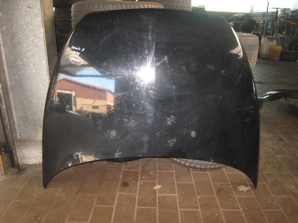 Foto: MOTORHAUBE eines Lancia Y 1.2
