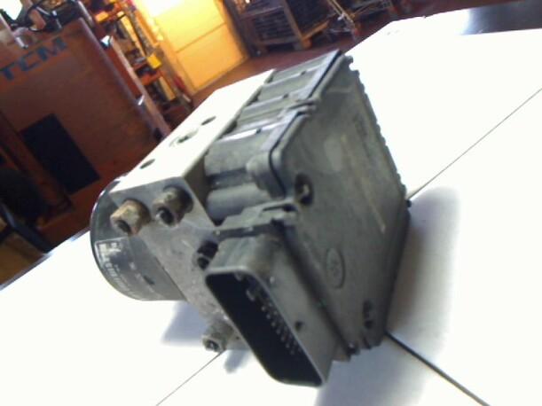 Foto: HAUPTBREMSAGGREGAT ABS eines Peugeot 206 HDi 90