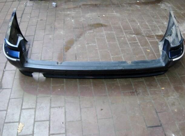Foto: STOßSTANGE / STOSSFÄNGER HINTEN eines Peugeot 406 Break