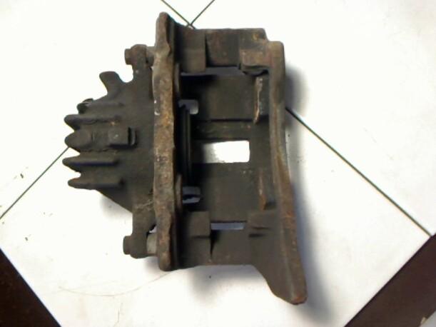 Foto: BREMSSATTEL VORN RECHTS eines Peugeot 406 Break